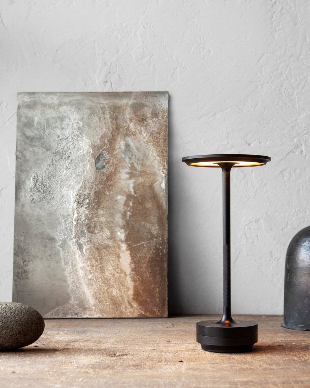 Dimmable Cordless Table Lamp with USB Charging - Modern Metal Design for Bedside or Desk Use-3