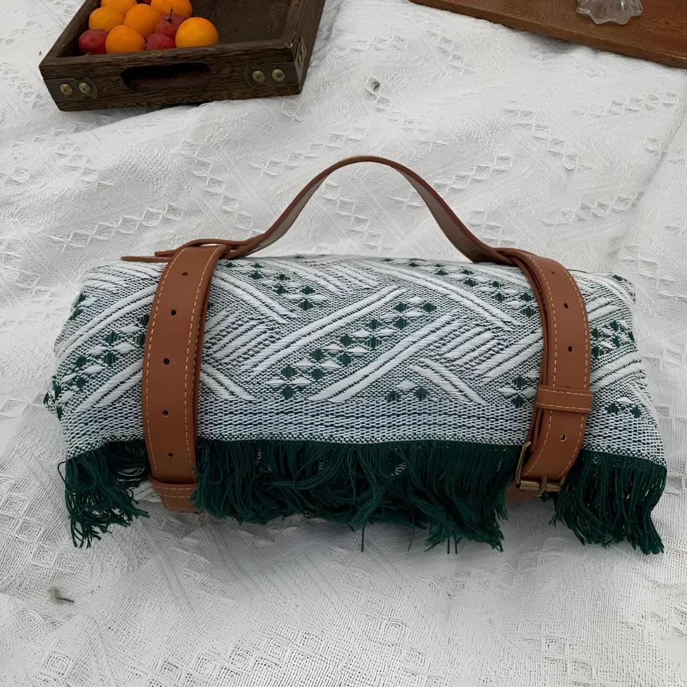Durable Water-Repellent Picnic Mat with Elegant Diamond Pattern - 180x180 cm Outdoor Blanket-5
