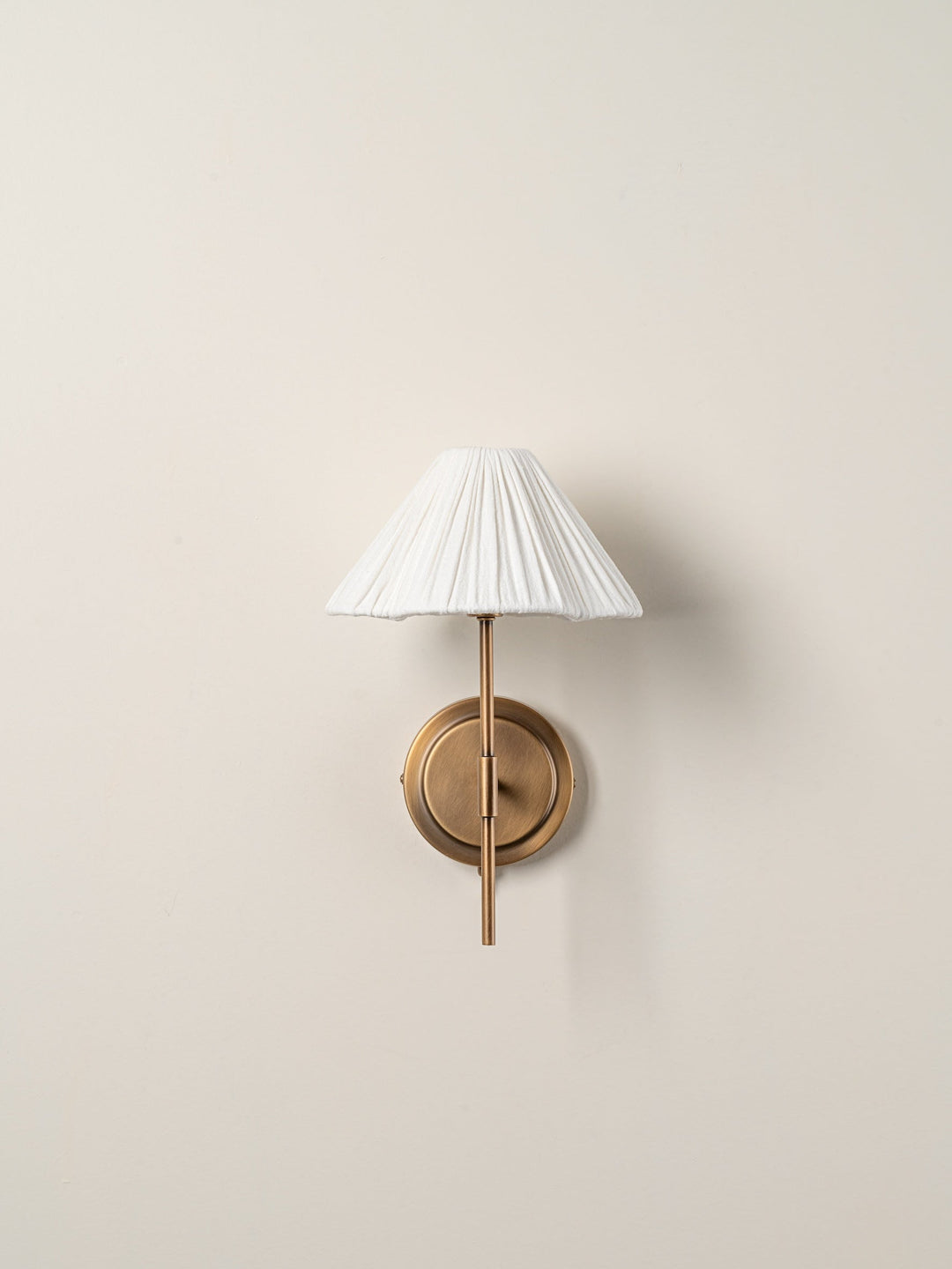 Elegant Scalloped Wall Light with Aged Brass Finish and Linen Shade - Floral Wall Sconce for Bedroom and Living Room 0