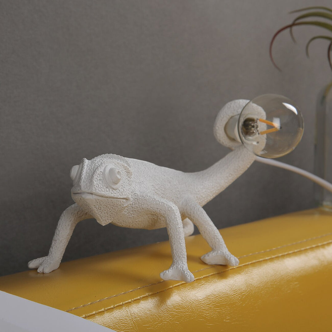 Unique Lizard Design Table Lamp - Compact Artistic Bedside Lamp for Living Room and Bedroom Decor-5