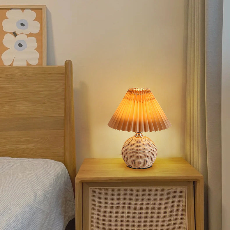Nordic Rattan Table Lamp - detail view 9