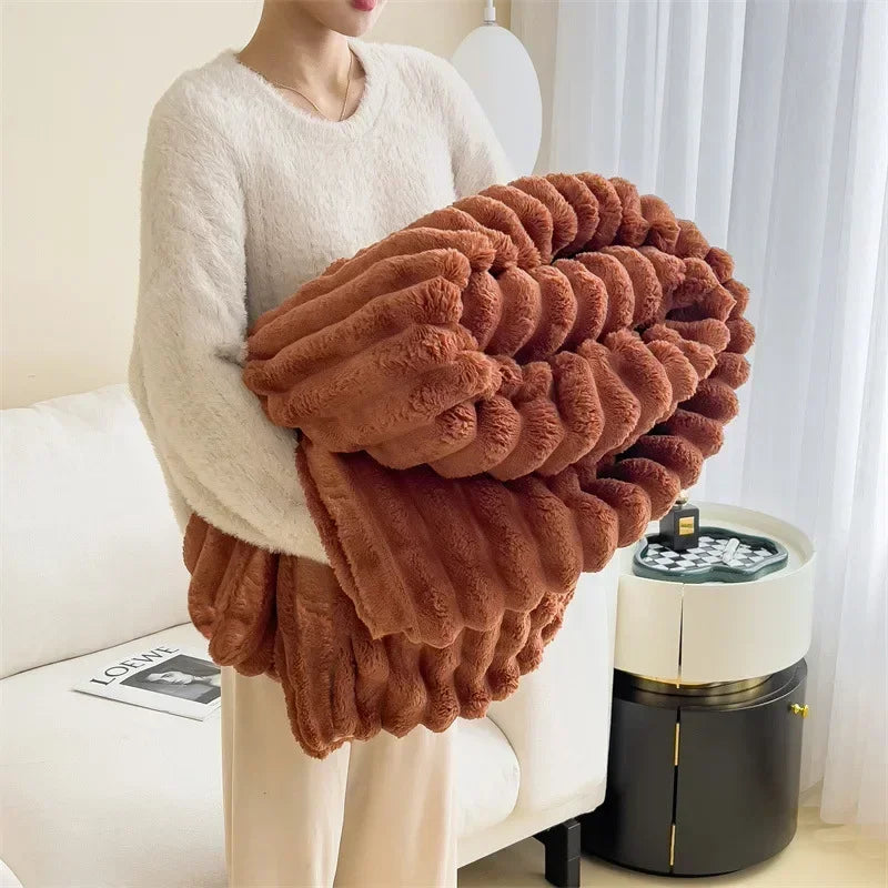 Variant image for Soft Checked Fleece Blanket - Cozy Machine Washable Throw for Beds and Couches-11