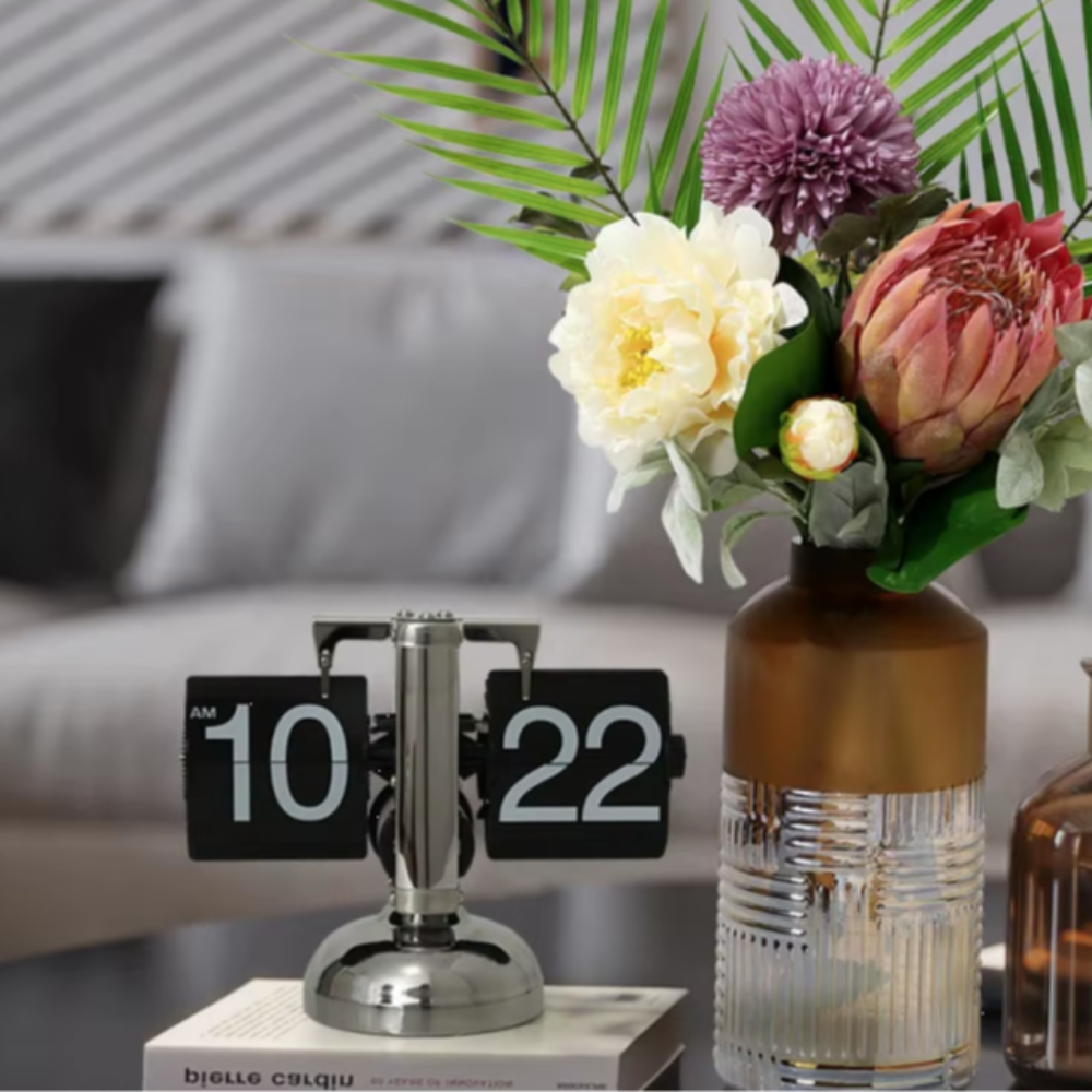 Vintage-Style Retro Flip Desk Clock with Classic Mechanism - Easy-to-Read Large Display for Home and Office-4