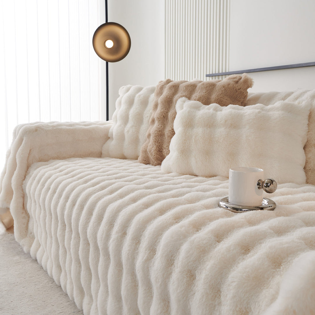 Luxurious Cream Sofa Cover with Unique Wave Design - High-Quality Synthetic Fur, Easy to Clean, Versatile Home Decor 1